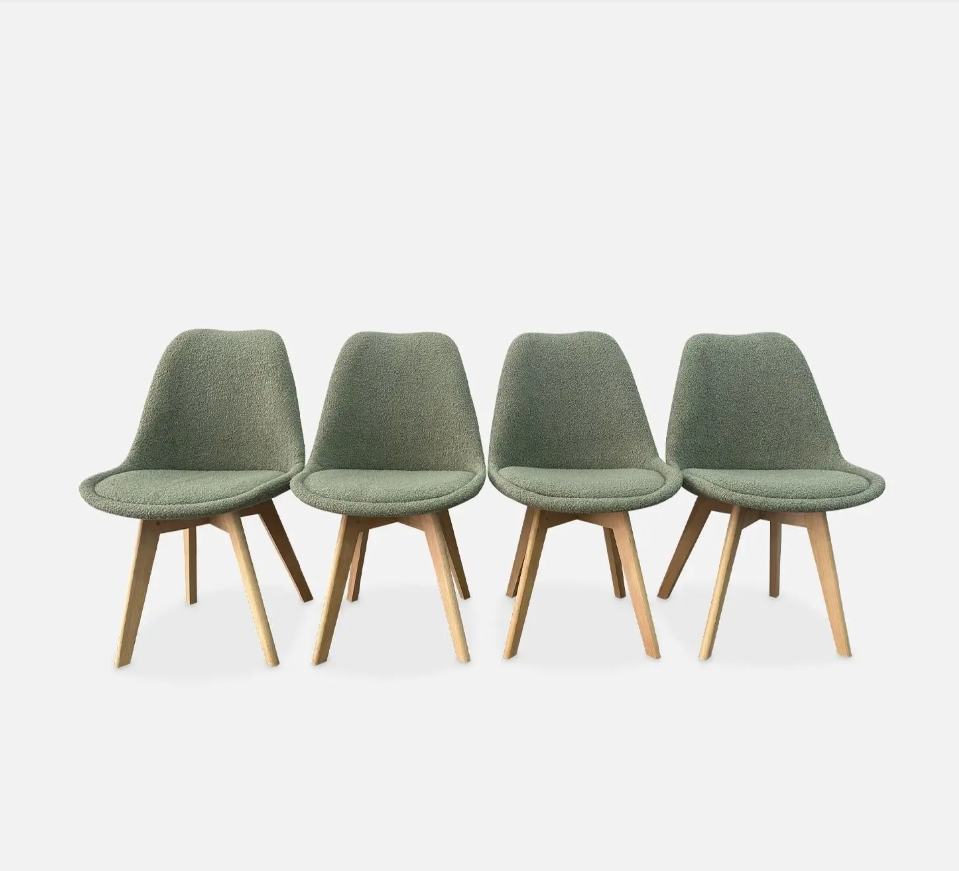 Chaise scandinave bois de hêtre et bouclette (lot de 4)