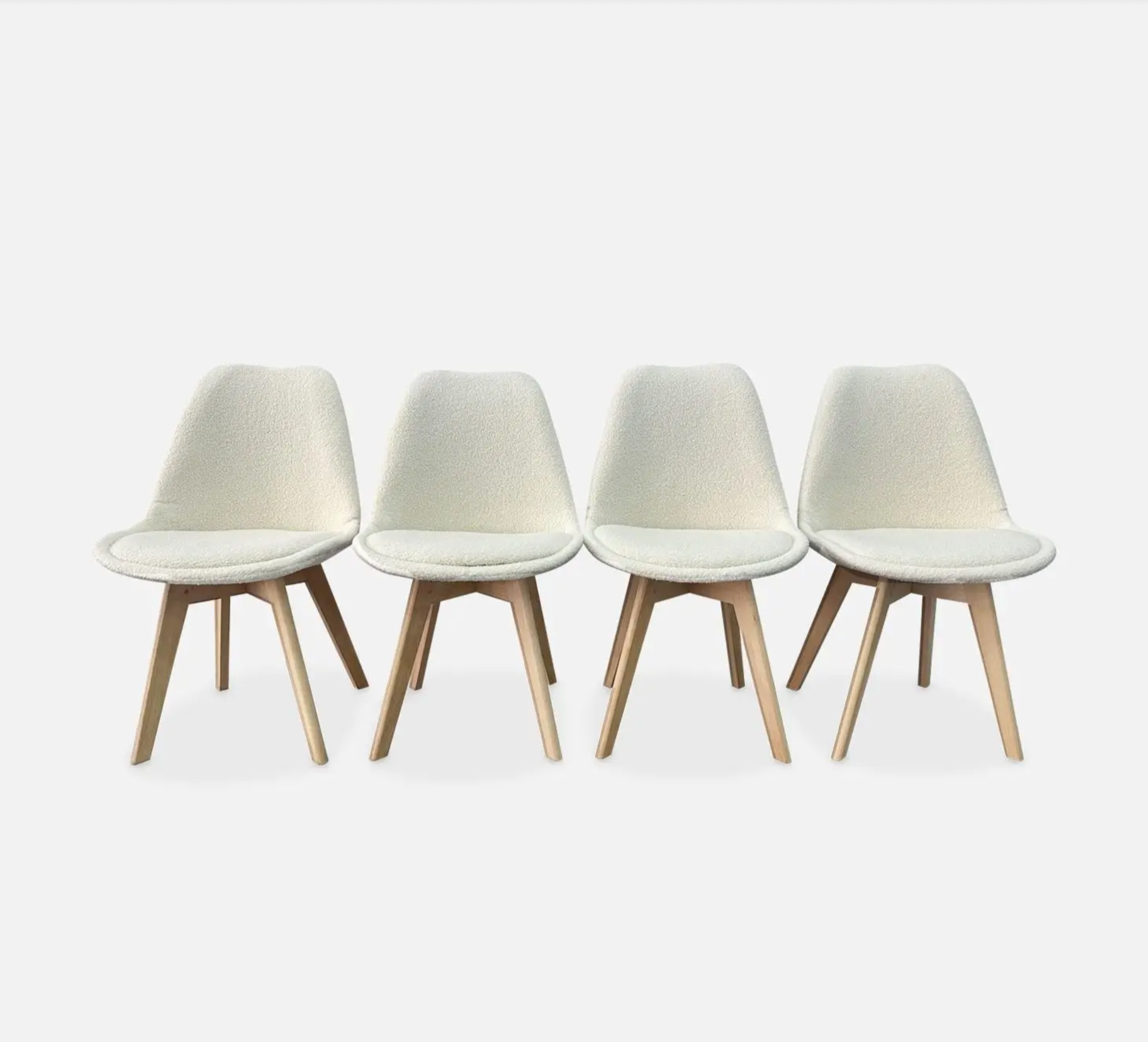 Chaise scandinave bois de hêtre et bouclette (lot de 4)