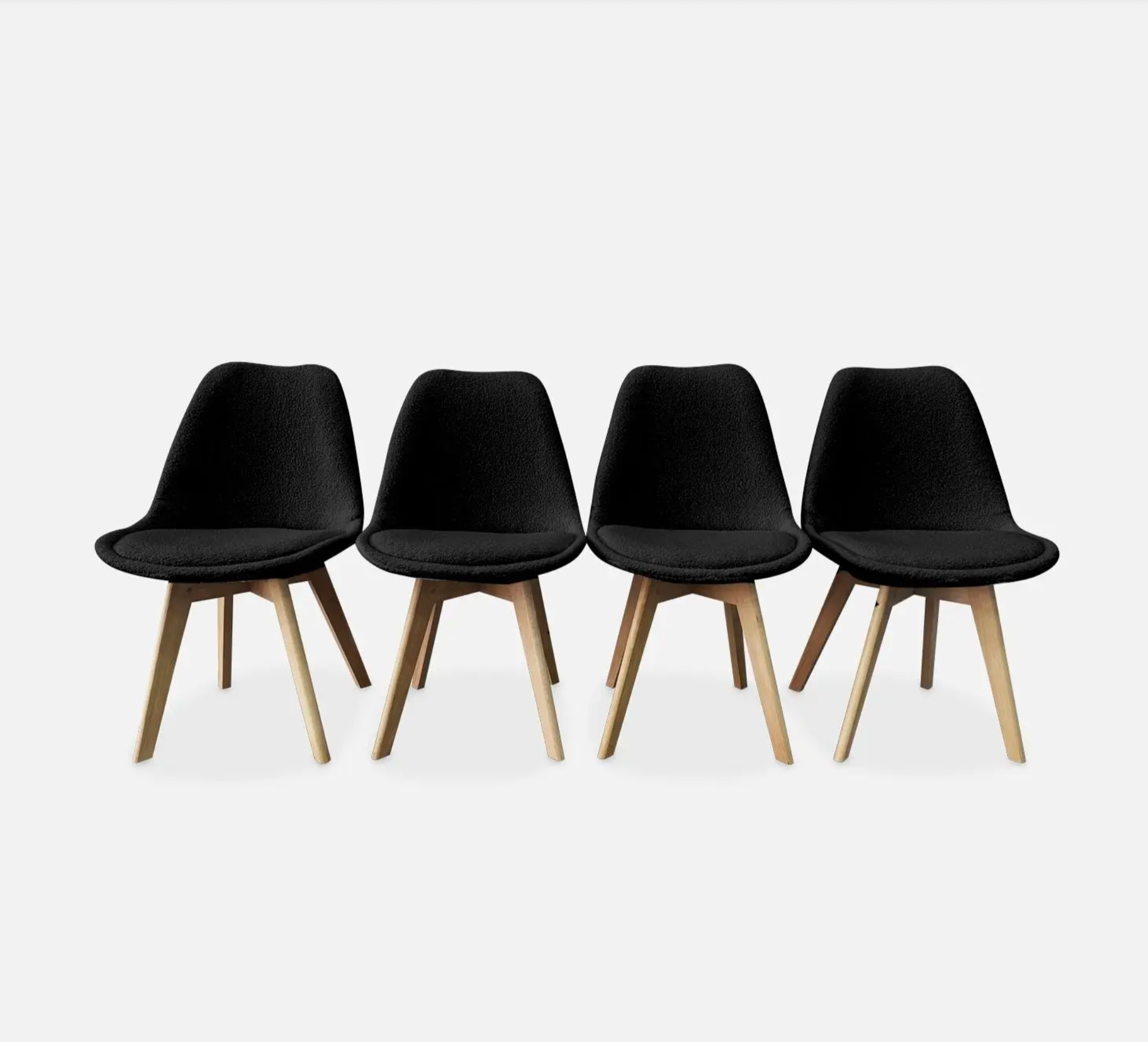 Chaise scandinave bois de hêtre et bouclette (lot de 4)